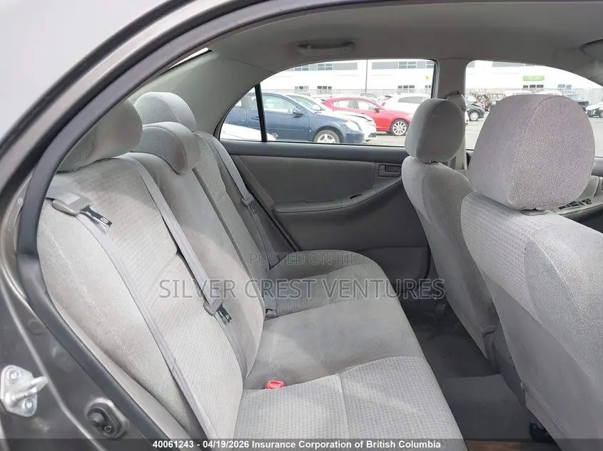 Toyota Corolla LE Special Edition 4dr Sedan (1.8L 4cyl 4A) 2013 White