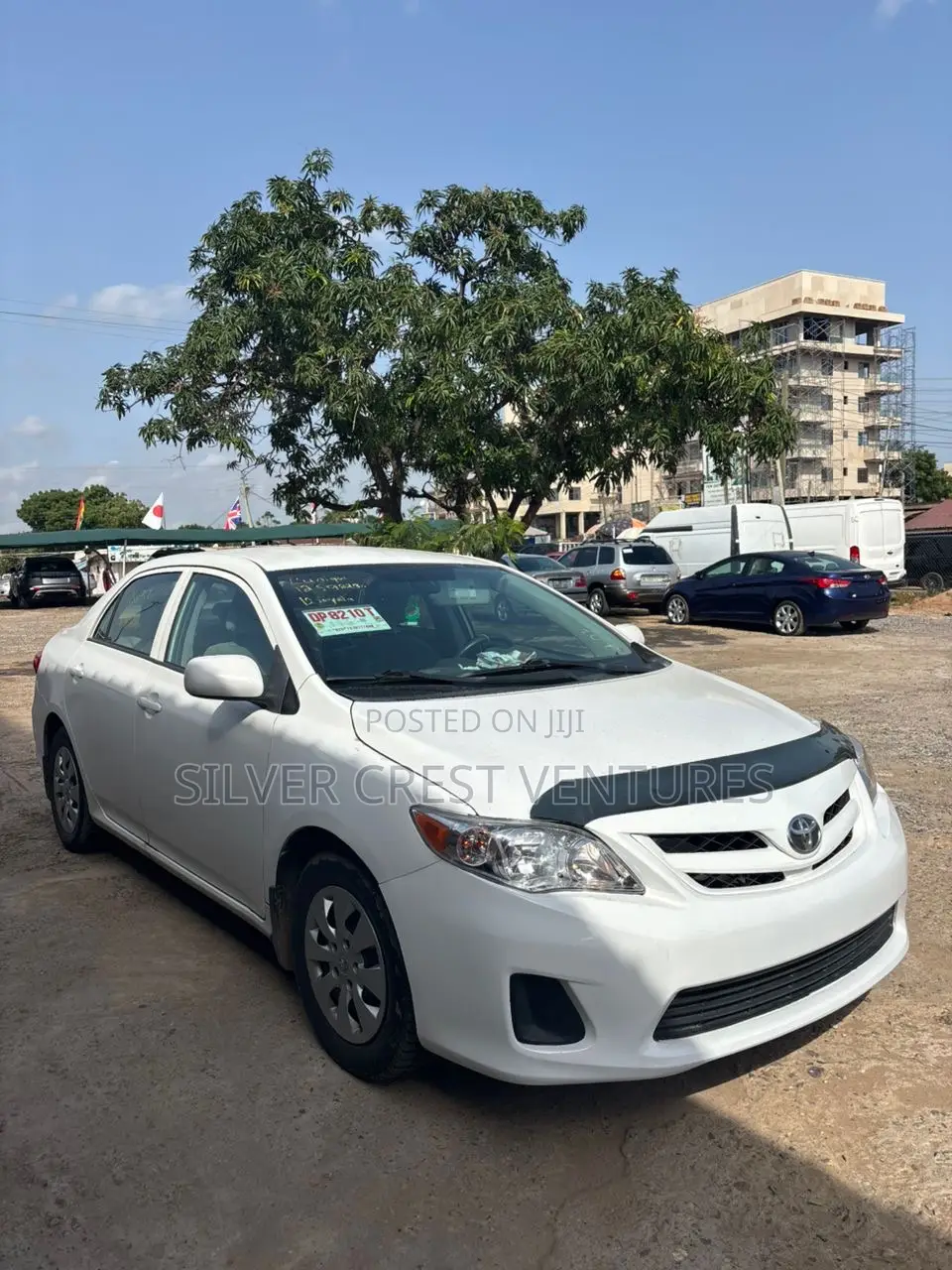 Toyota Corolla LE Special Edition 4dr Sedan (1.8L 4cyl 4A) 2013 White