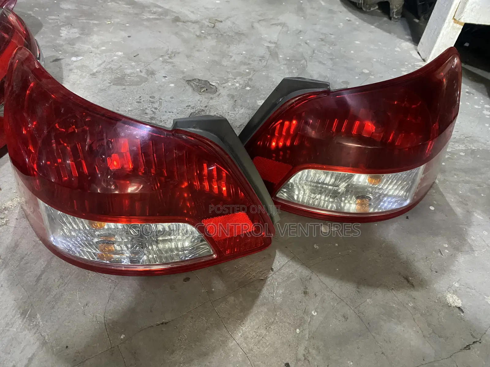 Toyota Yaris 08 Beta Tail Light Pair