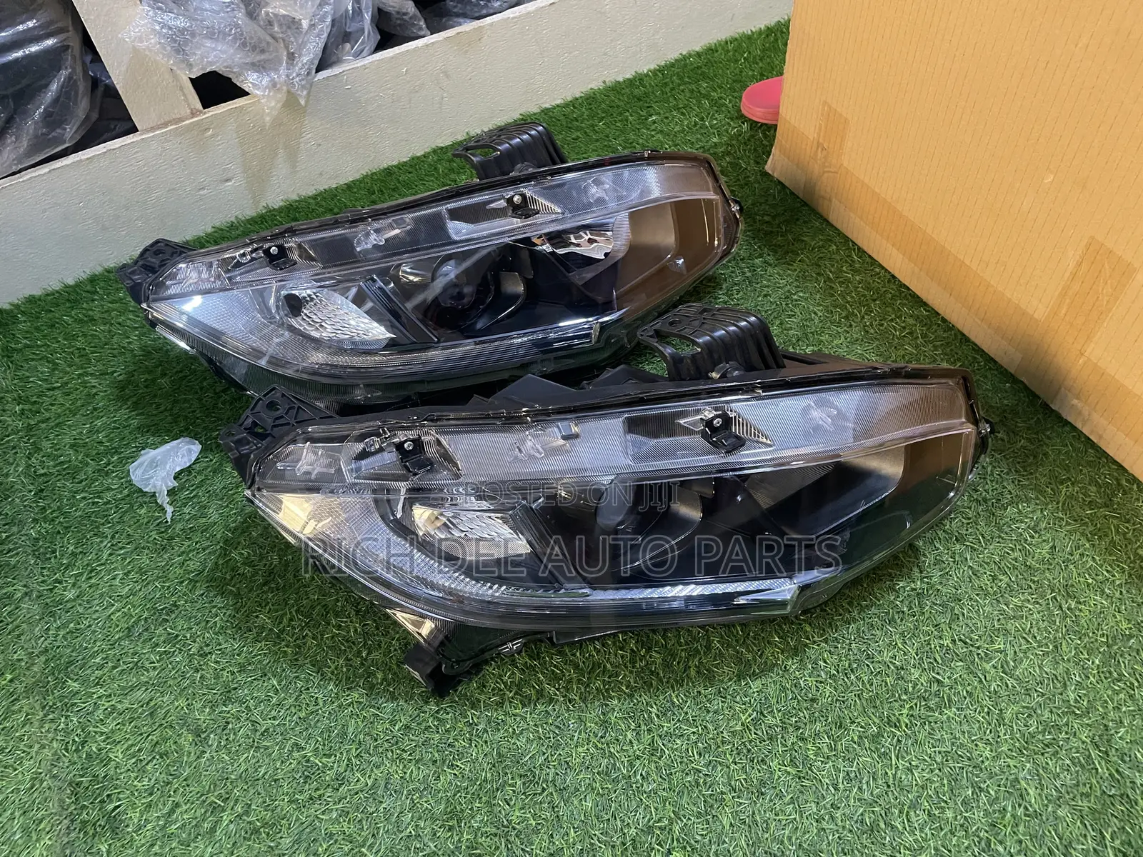 Honda Civic 19 Headlight Black Housing 2016, 2017, 2018, 2019, 2020