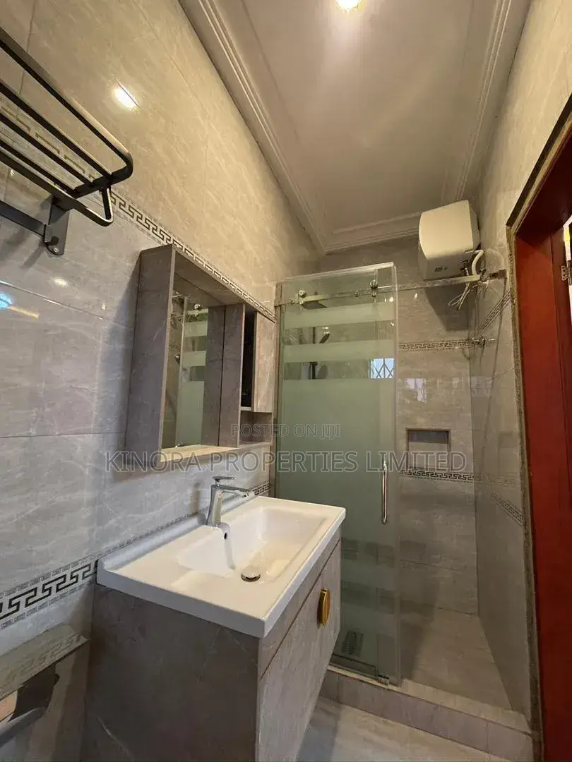 5bdrm Duplex in West Trassaco, Accra Metropolitan for rent