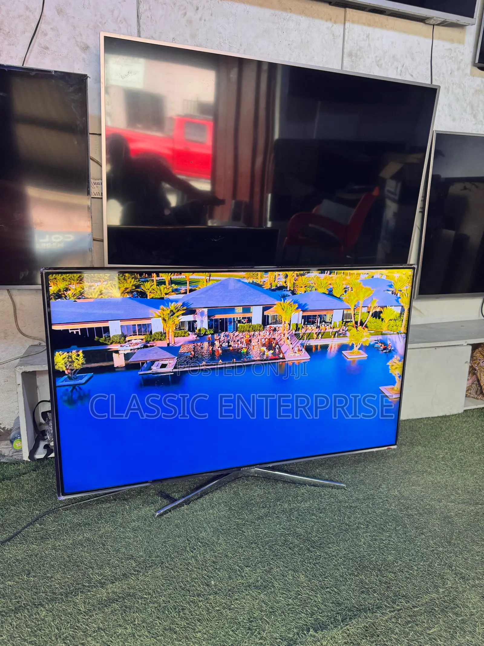 Samsung 48 Inches Smart Digital Satellite Led Tv Over 300 Free Chanls