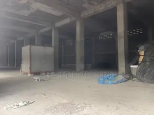 2000 SQM Warehouse at North Kaneshie for Sale