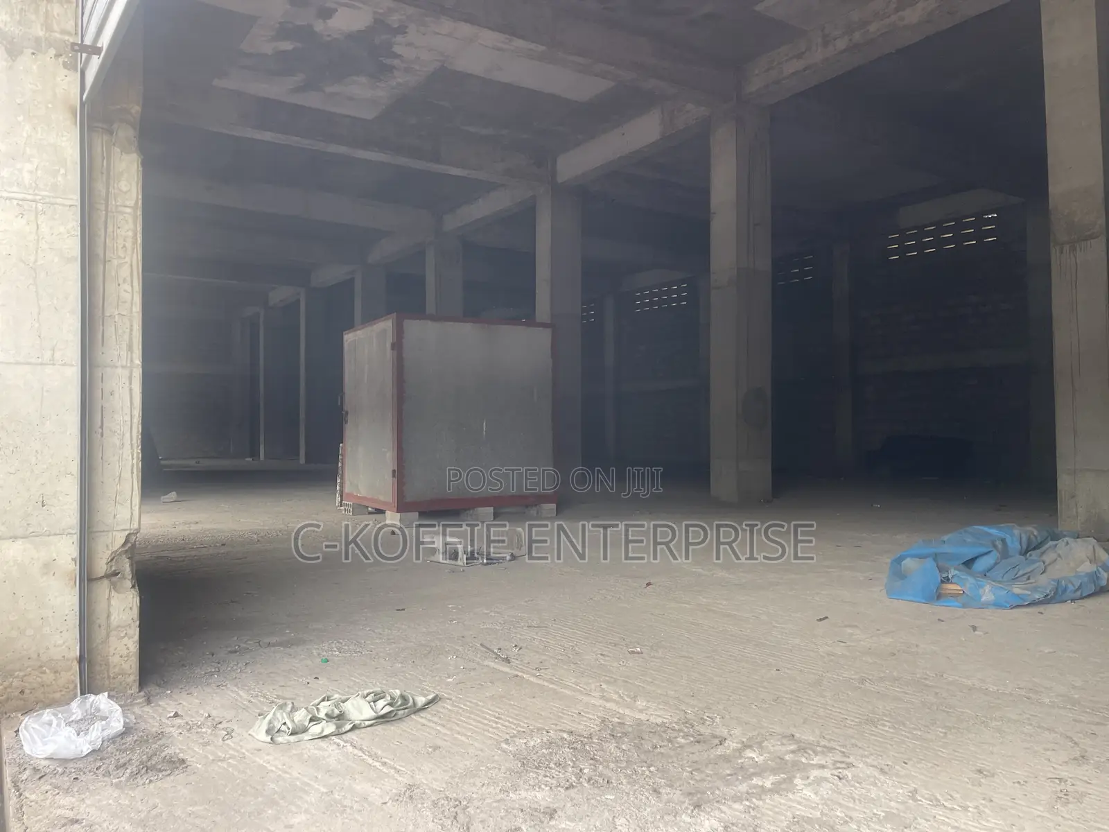 2000 SQM Warehouse at North Kaneshie for Sale