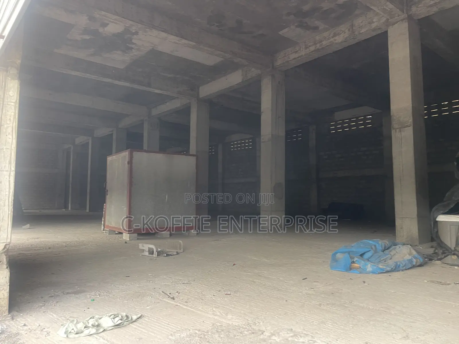 2000 SQM Warehouse at North Kaneshie for Sale