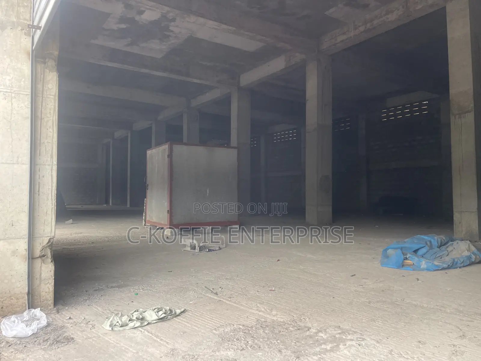 2000 SQM Warehouse at North Kaneshie for Sale