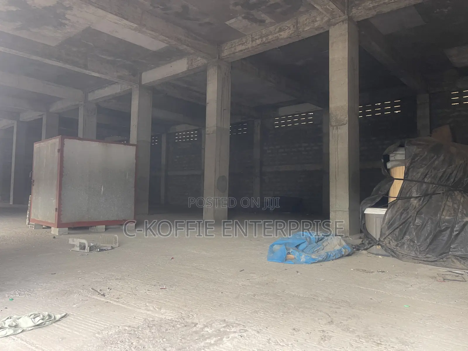 2000 SQM Warehouse at North Kaneshie for Sale