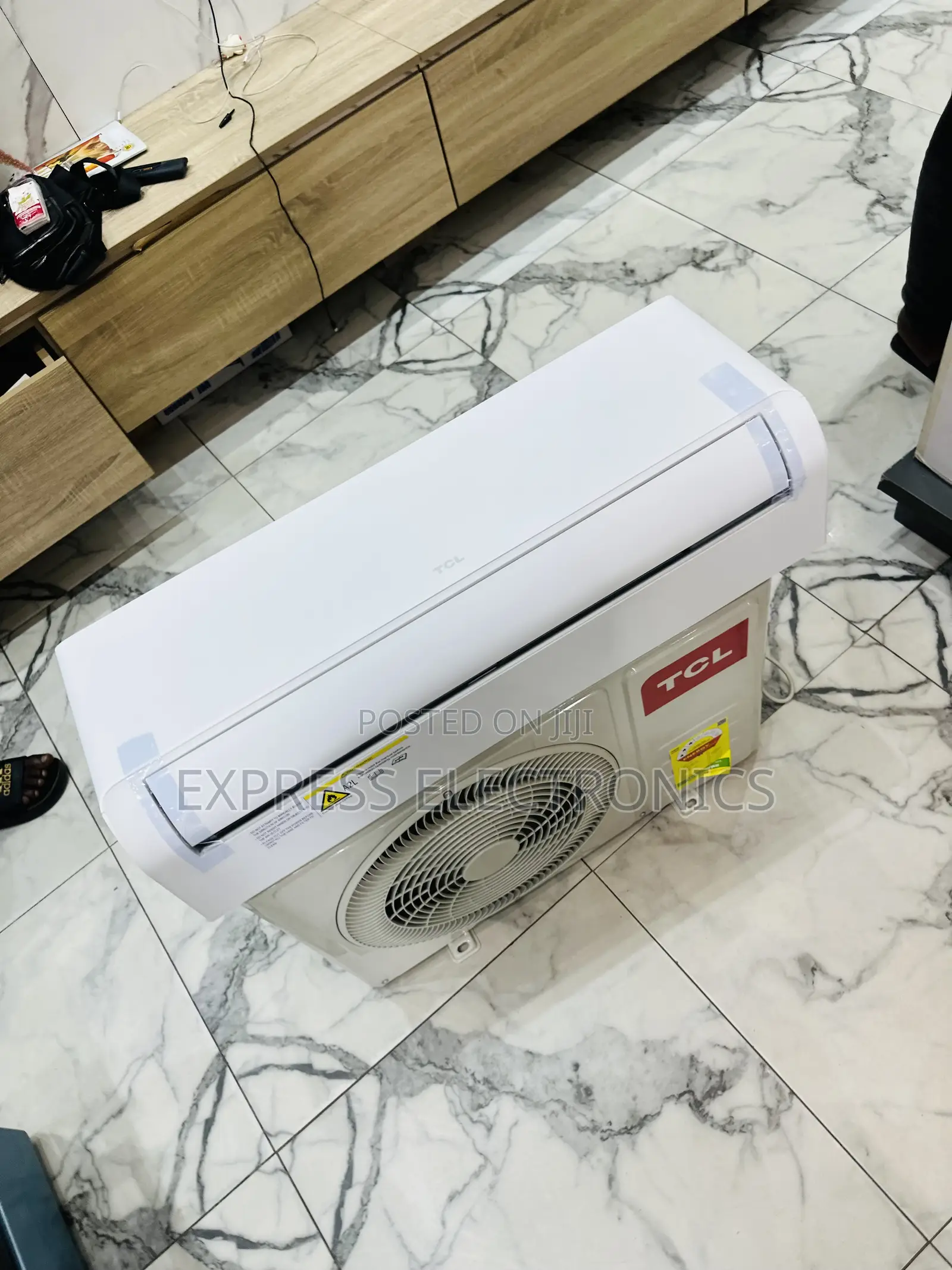 Zealous Sleek White TCL 1.5hp Split R410 Gas