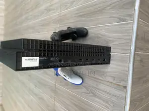 Neat Xbox One S + 2pads