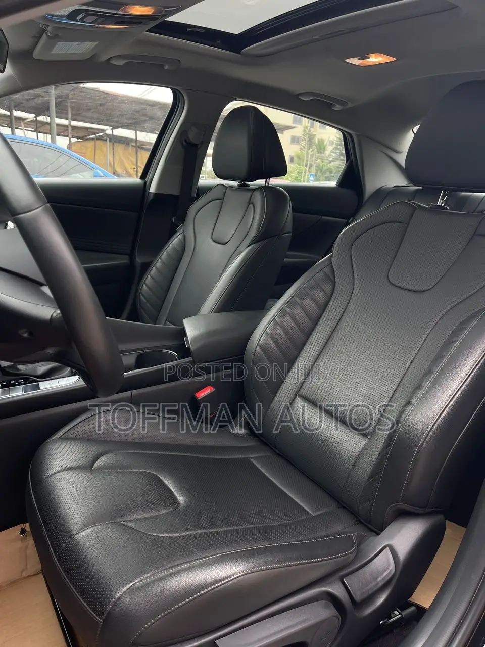 Hyundai Elantra 2025 Black