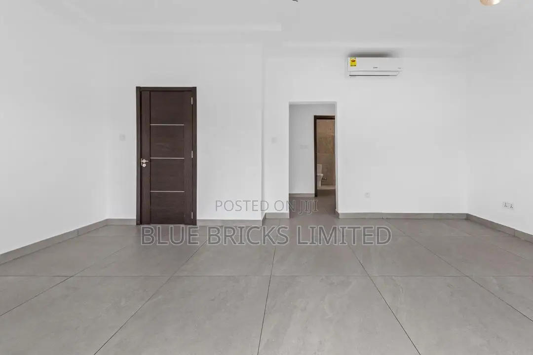 3bdrm House in Adenta, Barrier for sale