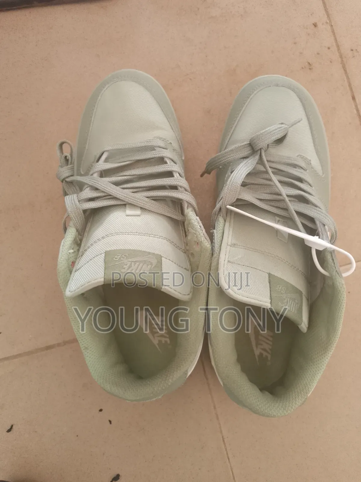 Nike Duke Low Sb Olive Aura