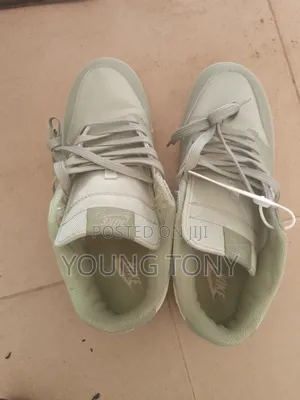 Nike Duke Low Sb Olive Aura