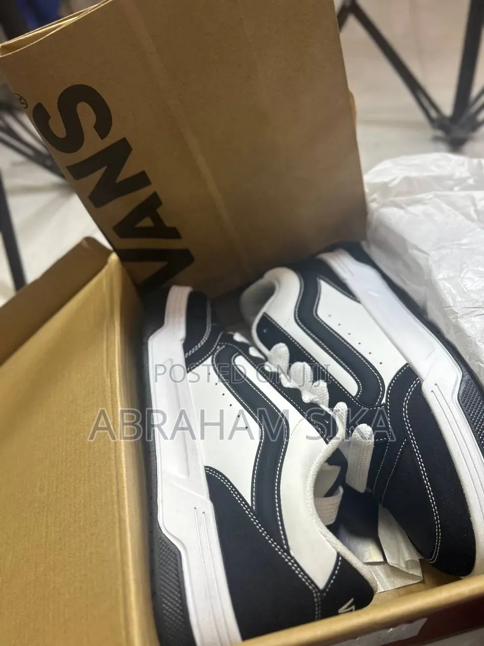 Vans Off the Wall Black and White
