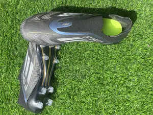 Adidas F50 Laceless