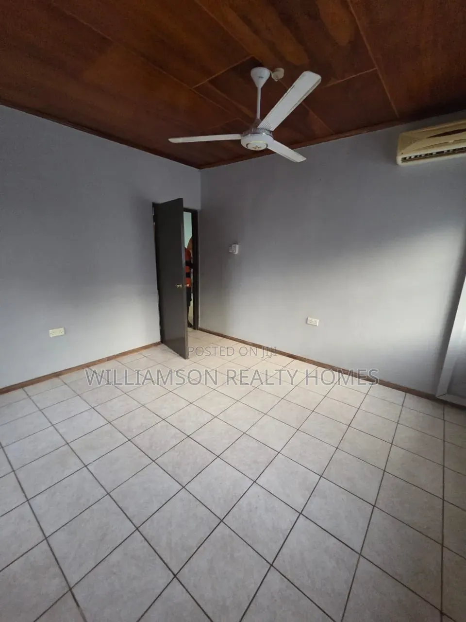 4bdrm House in Community 18 Area, Spintex for rent