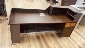 Executive Front Desk (La-660-20)