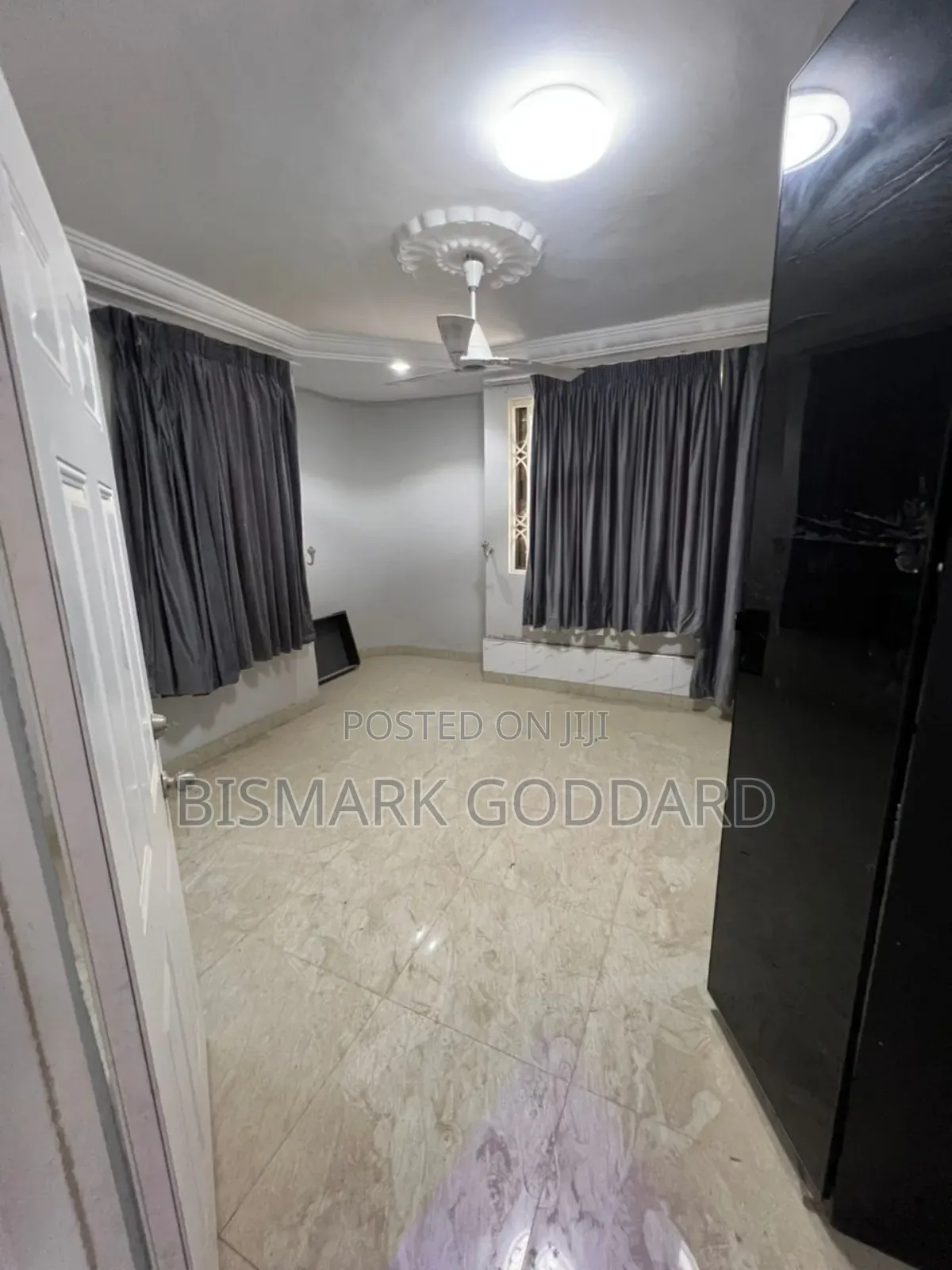 Chamber and Hall Self Contain