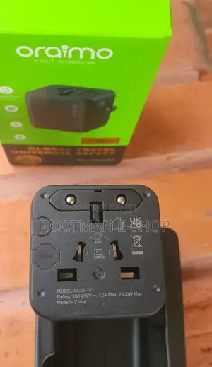 Oraimo Compact Safe-Travel Adapter