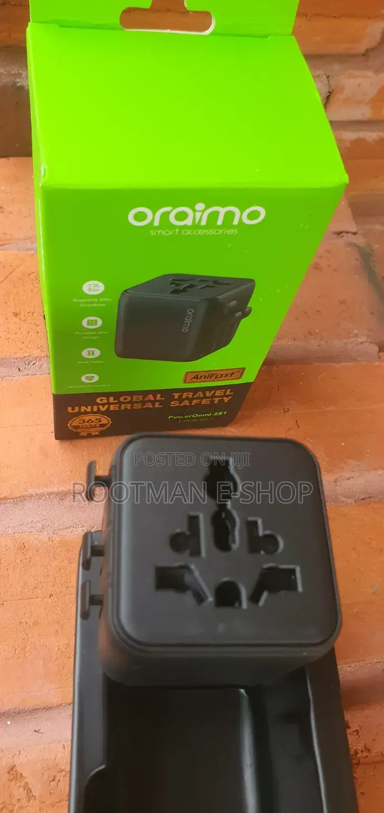 Oraimo Compact Safe-Travel Adapter