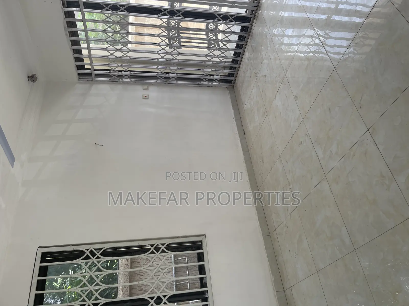 2bdrm Apartment in Adjiriganor for rent
