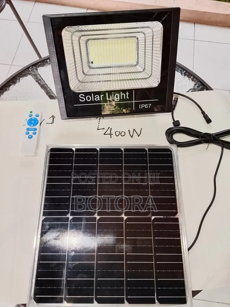 Rechargeable Solar Floodlight Set – Remote Control Auto Night Sensor