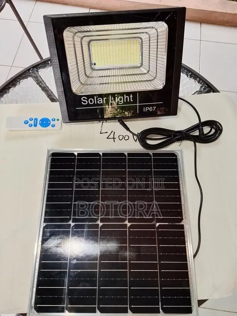 Rechargeable Solar Floodlight Set – Remote Control Auto Night Sensor