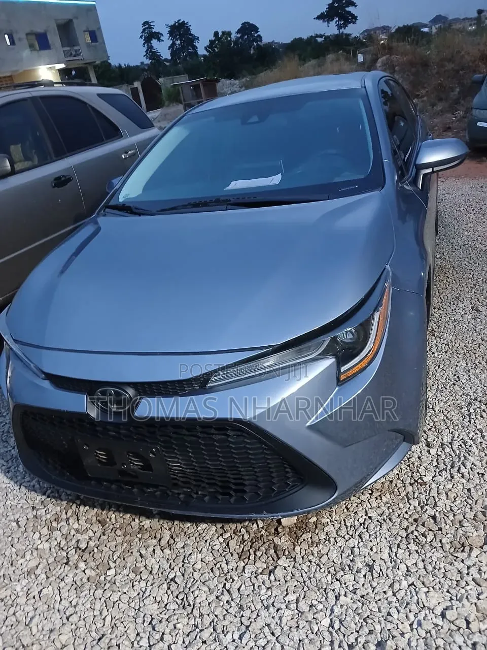 Toyota Corolla LE 2020 Silver