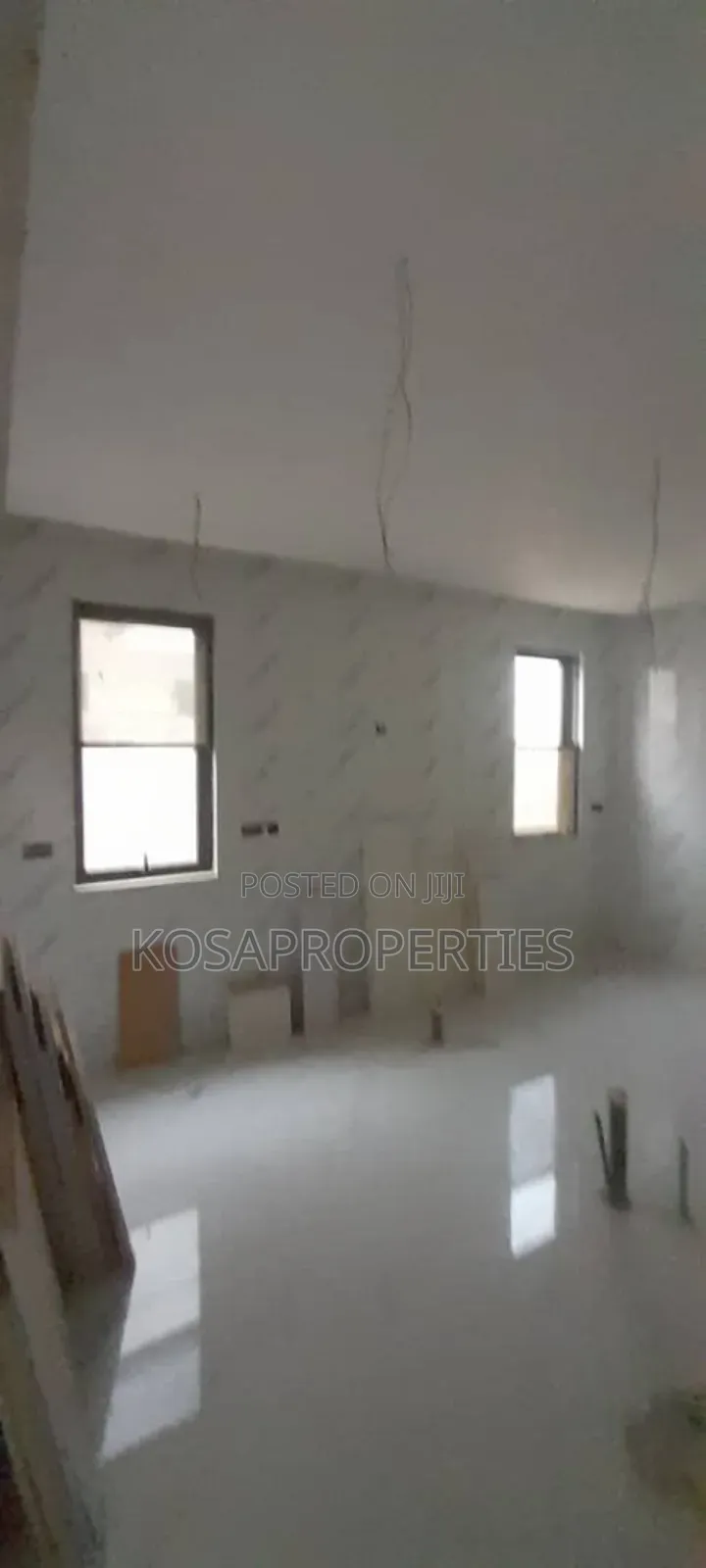 5bdrm House in Adjiringanor Tesa, East Legon for sale