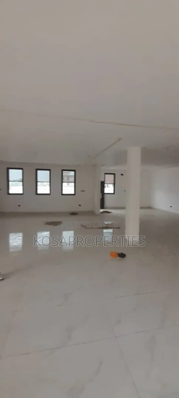 5bdrm House in Adjiringanor Tesa, East Legon for sale