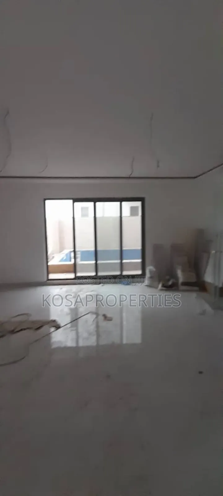 5bdrm House in Adjiringanor Tesa, East Legon for sale