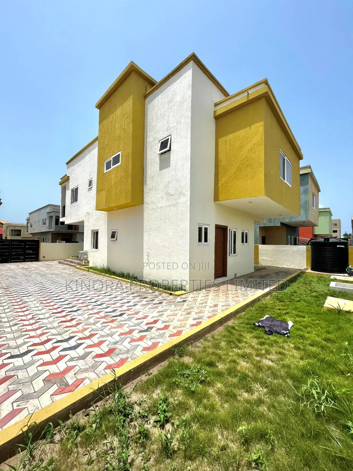 4bdrm Duplex in Manet Estate for rent