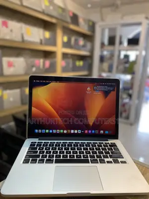 Laptop Apple MacBook Pro 8GB Intel Core i5 SSD 256GB
