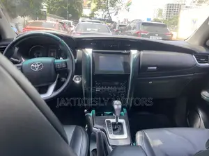 Toyota Fortuner 2.8 D AWD 2019 Black