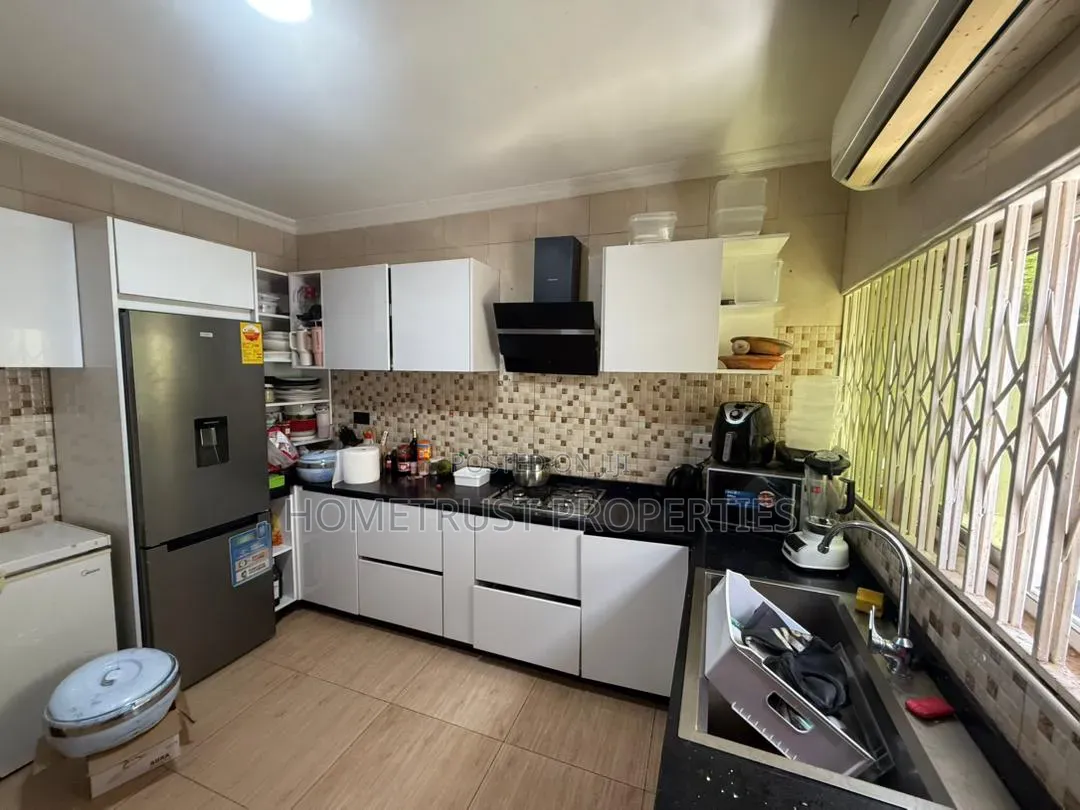 3bdrm House in Kwabenya Acp for sale