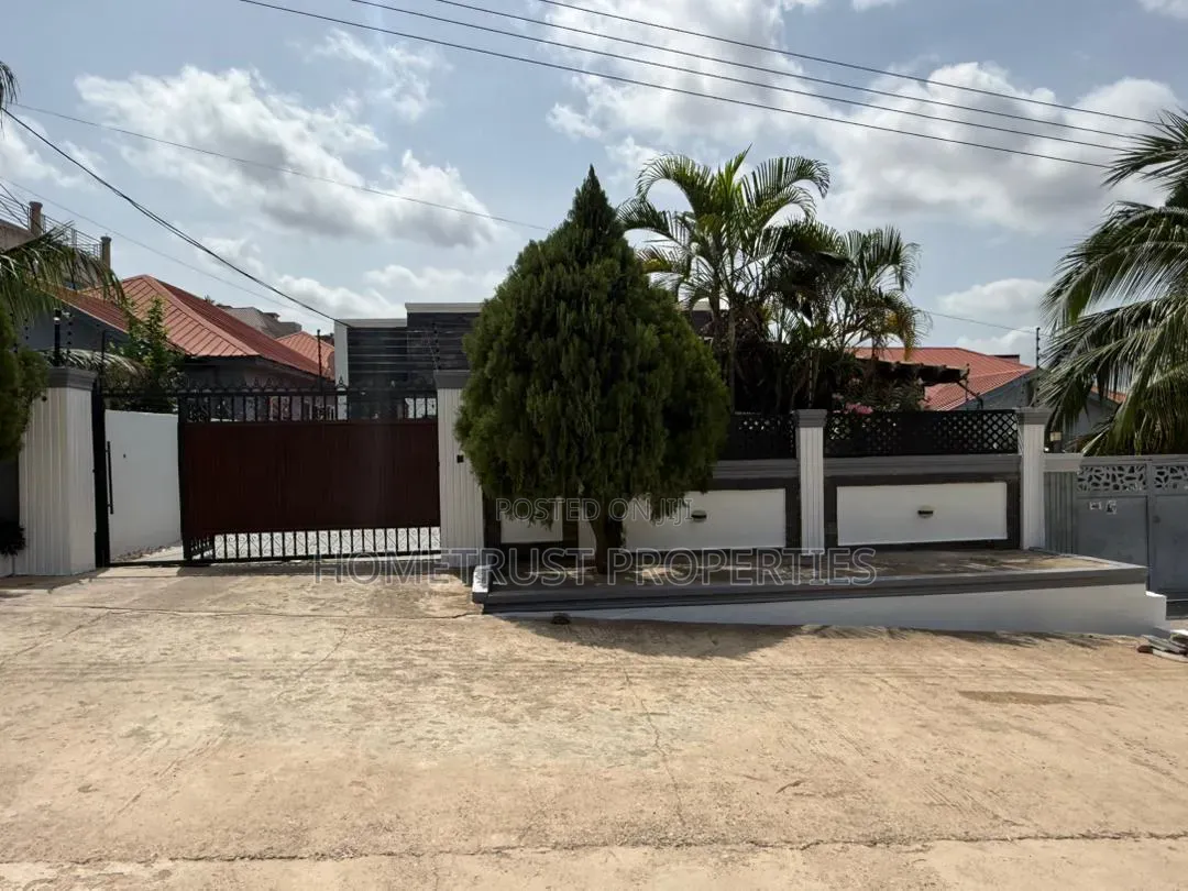 3bdrm House in Kwabenya Acp for sale