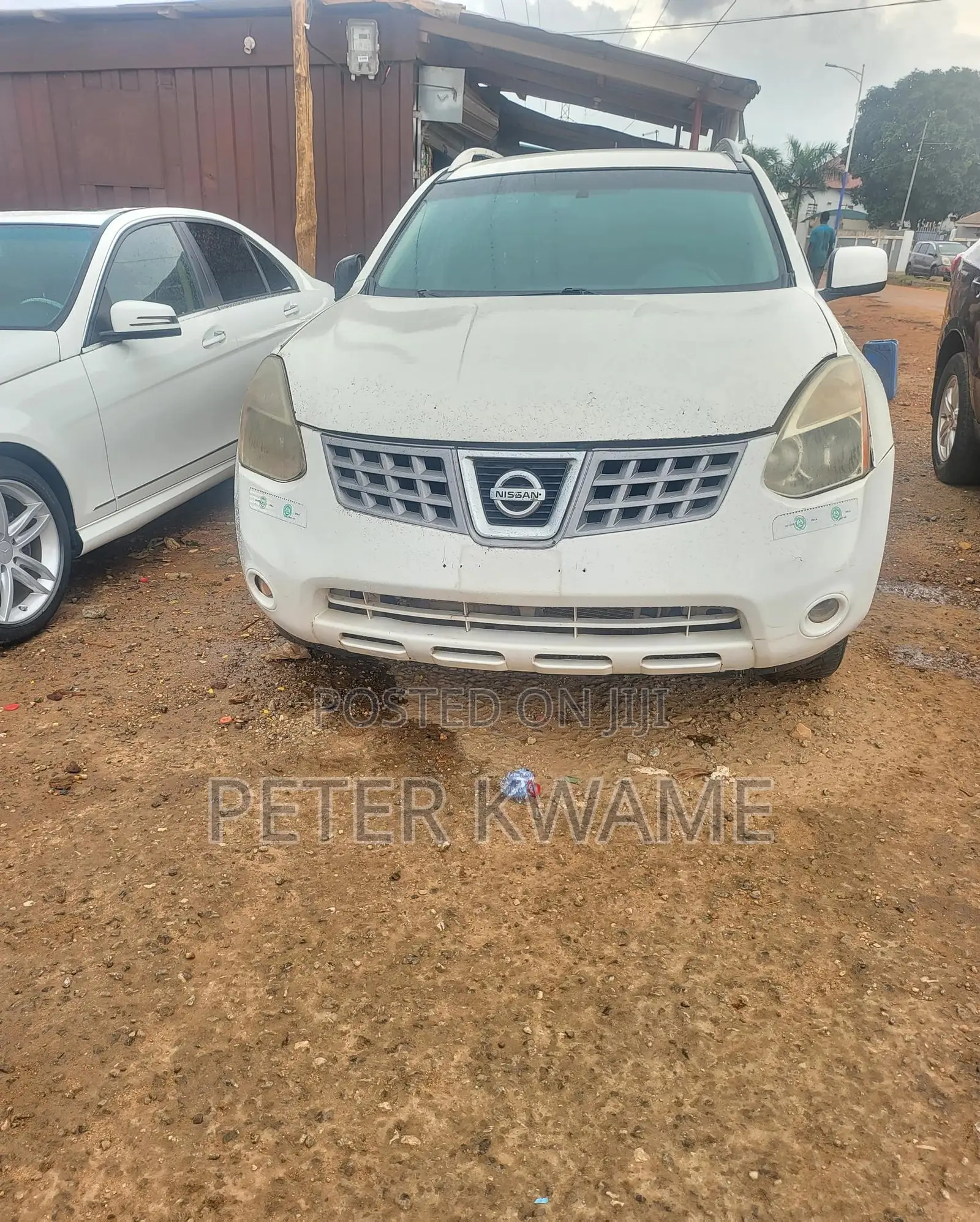 Nissan Rogue SV 2011 White