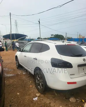 Nissan Rogue SV 2011 White