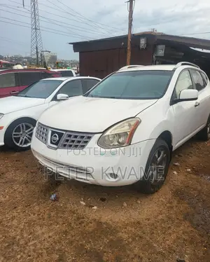 Nissan Rogue SV 2011 White