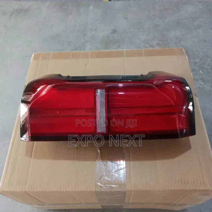 Tacoma 2024-2025 Pp+Abs+Led Tail Lights Pair
