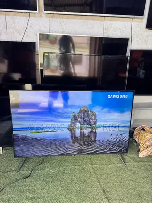 Samsung 50 Inches Smart Crystal Uhd Graphics Tv