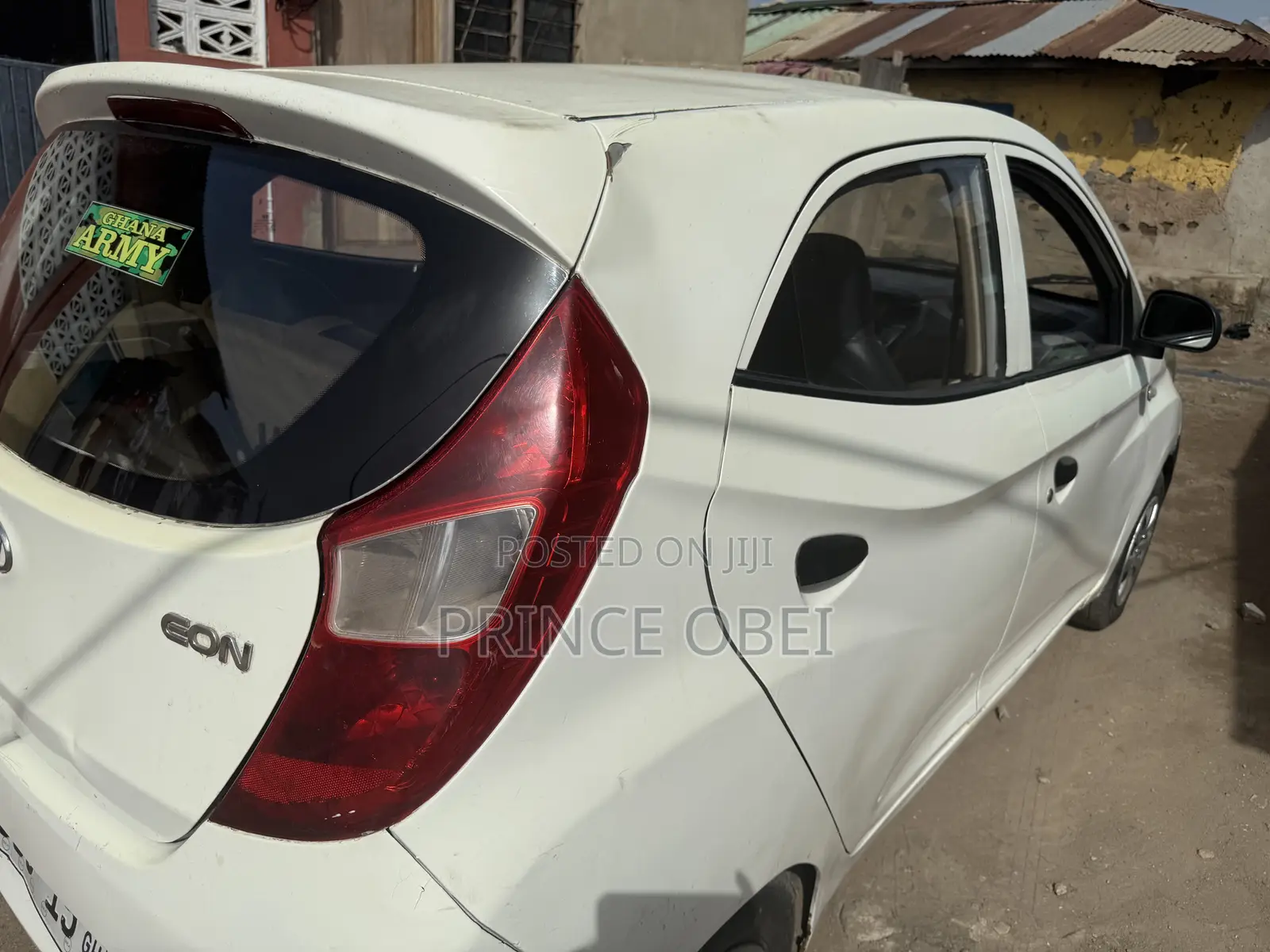 Hyundai Eon 2013 White