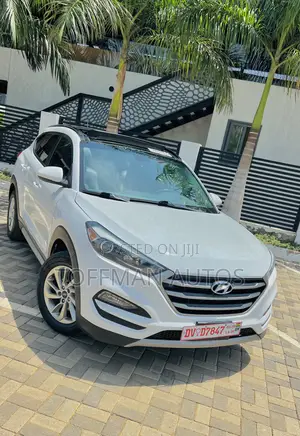 Hyundai Santa Fe 2017 White