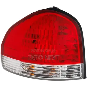 Hyundai Santa Fe 2005 - 2006 Tail Light
