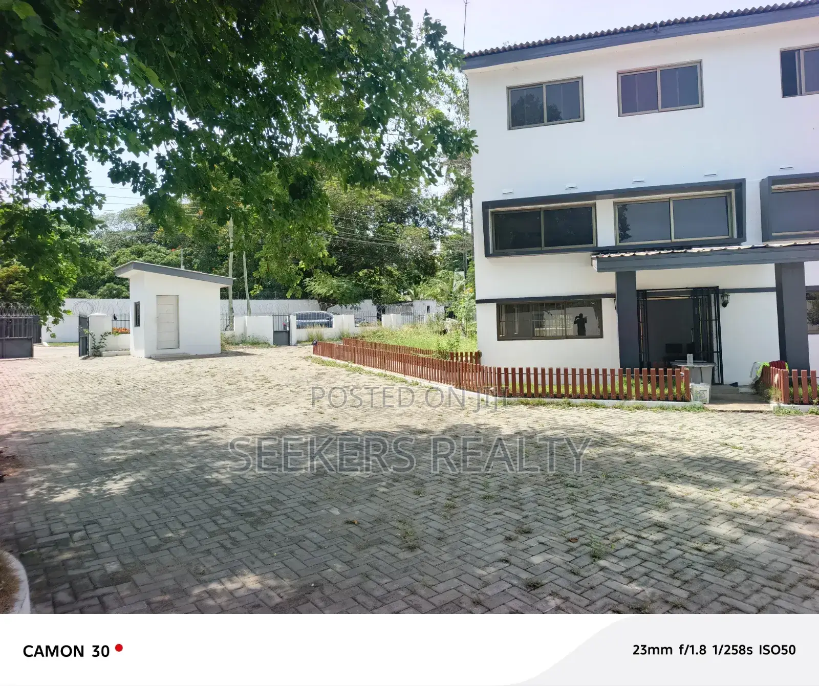  Premium Office Space for Rent – Airport Residential Area 