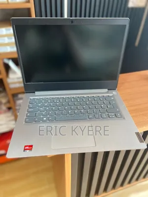 Laptop Lenovo Ideapad 3 20GB AMD Ryzen 3 SSD 128GB
