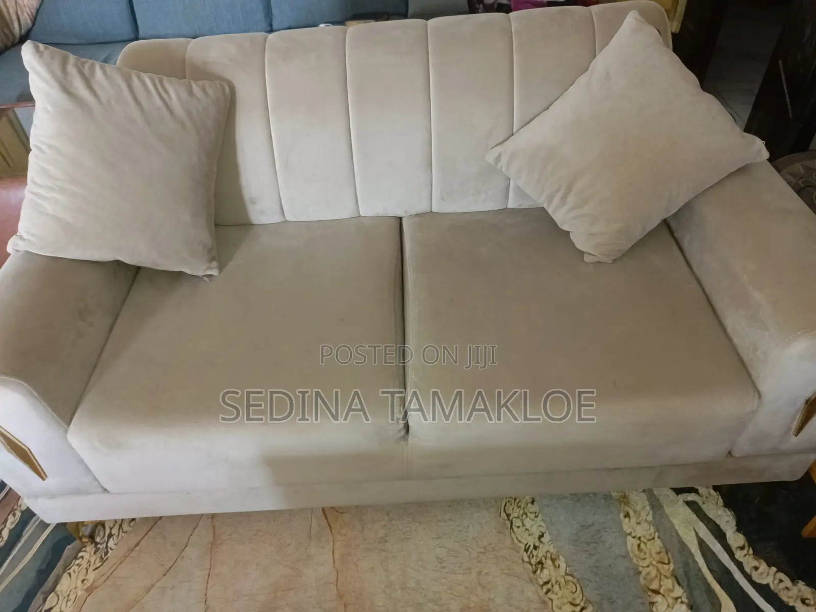 Unique Sofa Set (7 Seater)