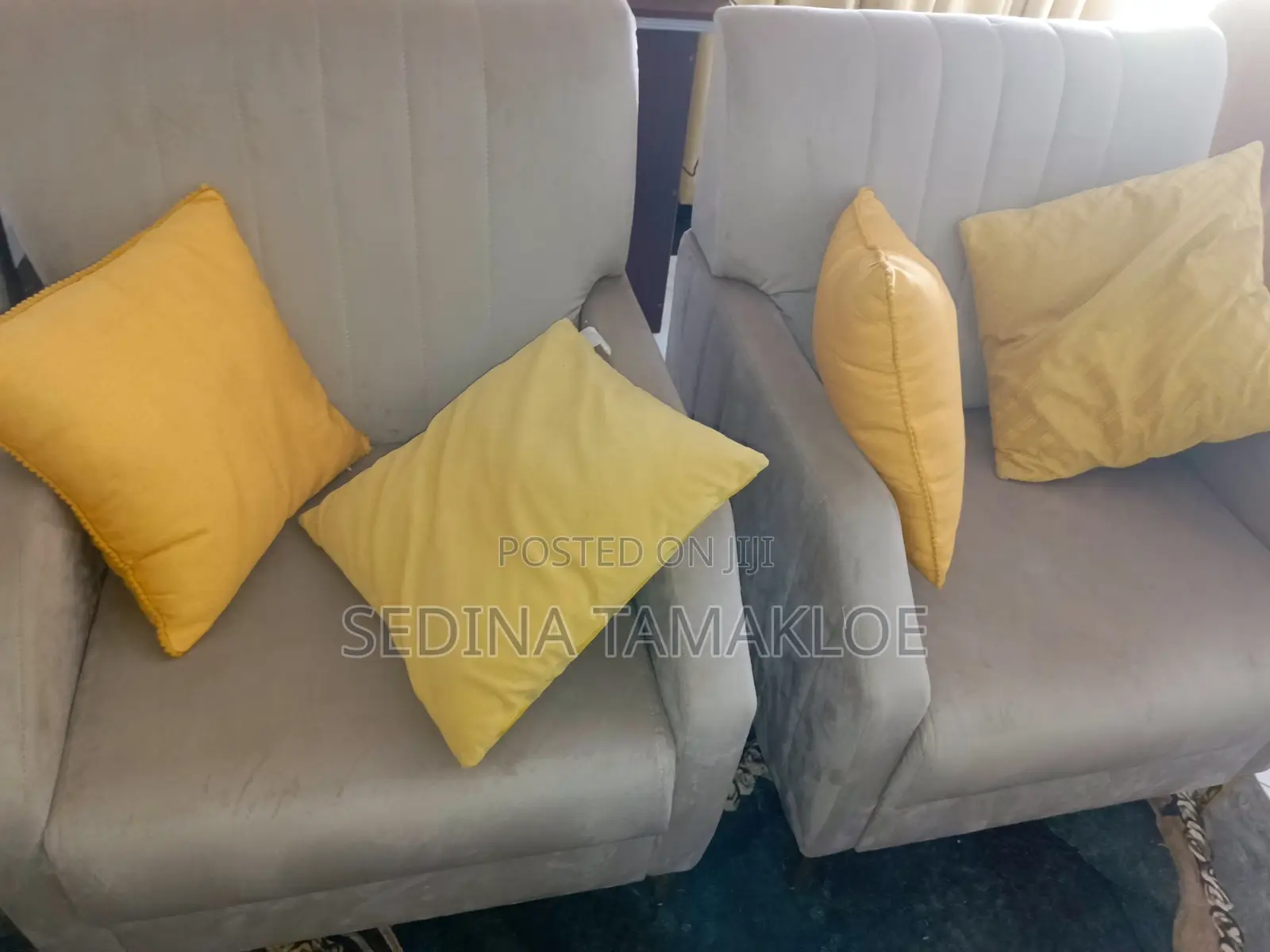 Unique Sofa Set (7 Seater)