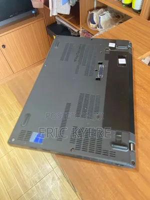 Laptop Lenovo ThinkPad X270 8GB Intel Core i7 SSD 256GB