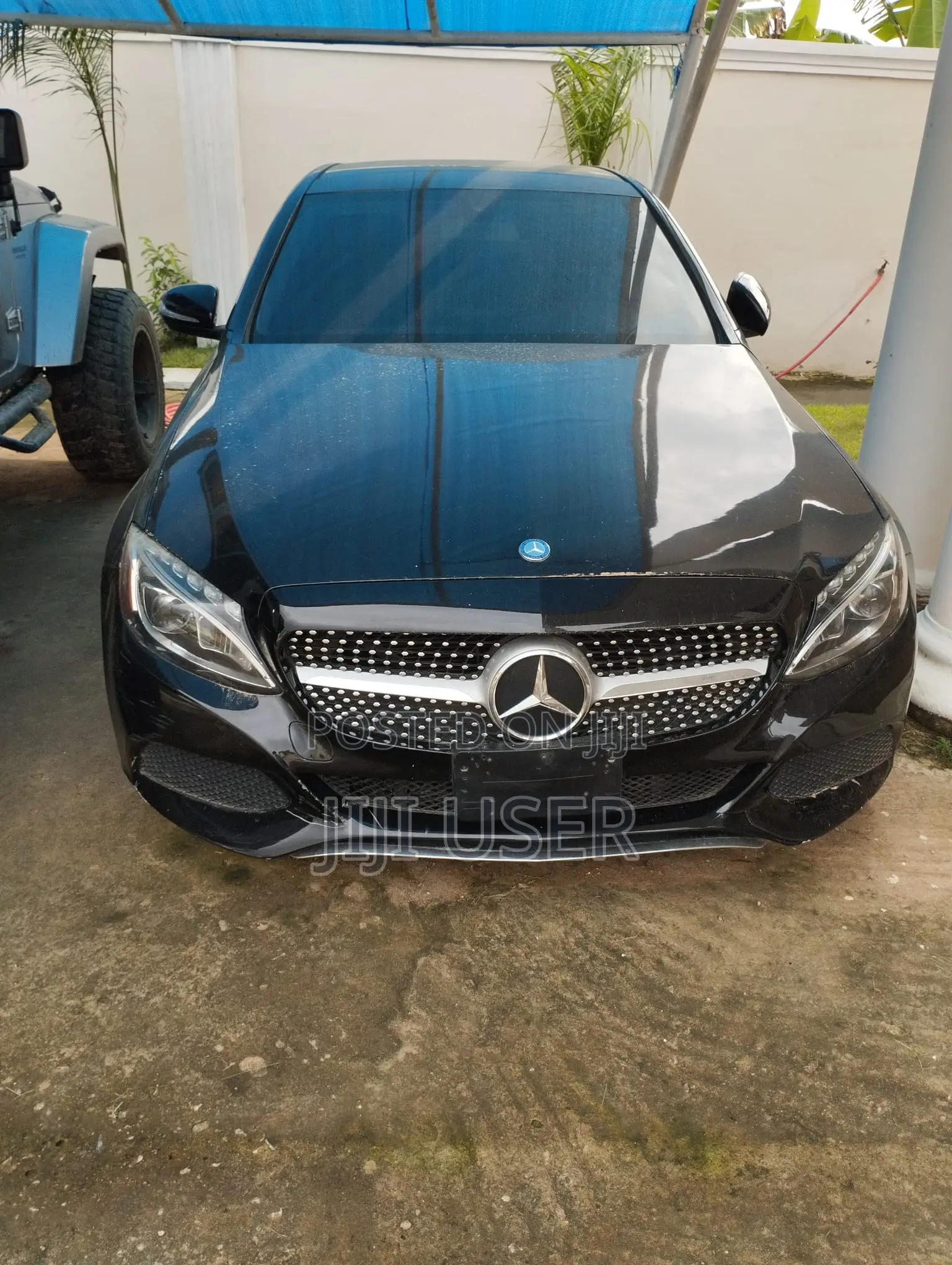 Mercedes-Benz C300 2016 Black